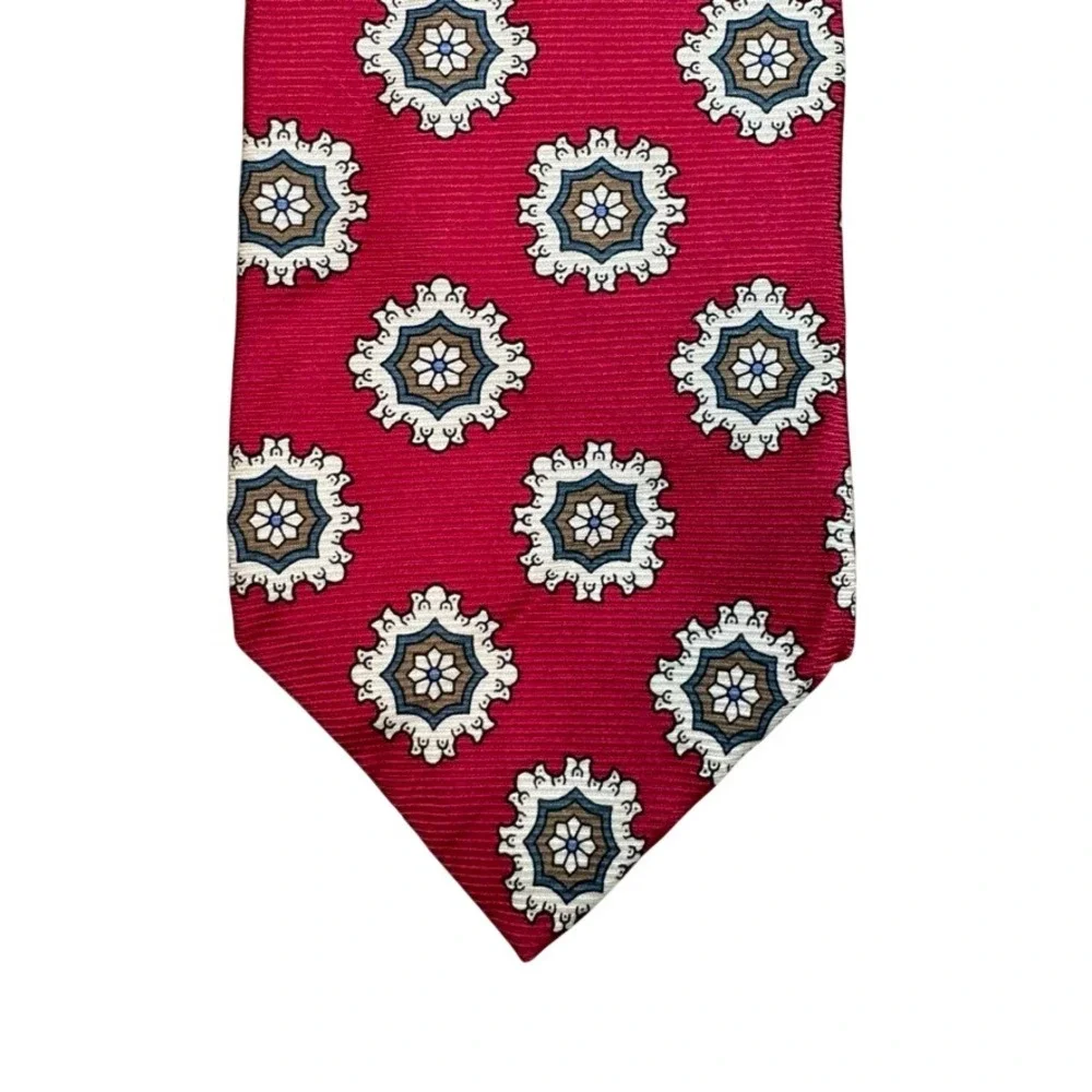 Executive of Boston Mens Red Medallion Geometric Silk Necktie Classic 58 Inch